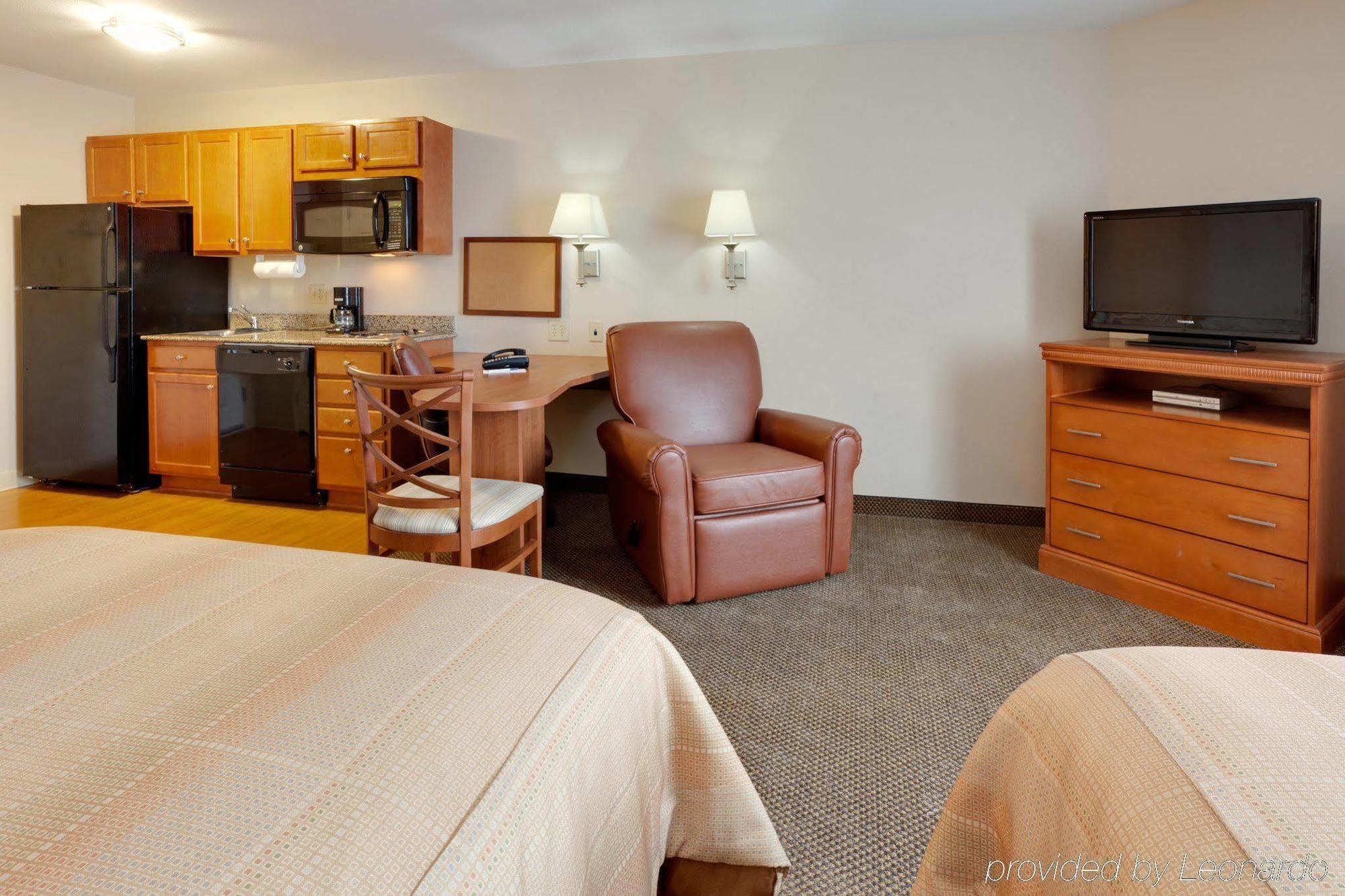 Candlewood Suites Secaucus By Ihg Room photo